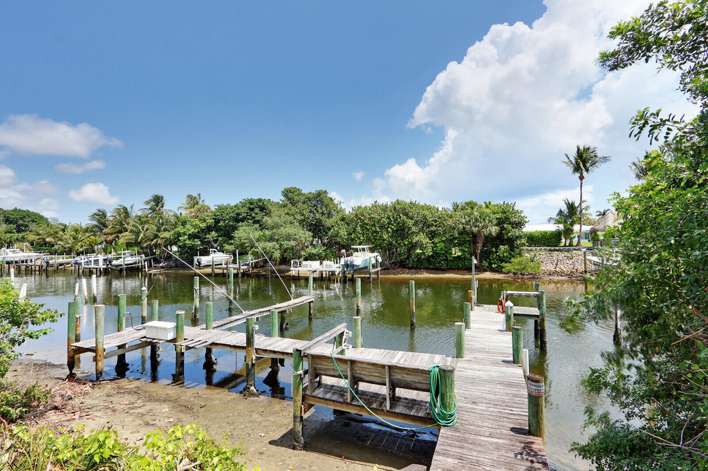 312 Southwind Drive - Photo 1