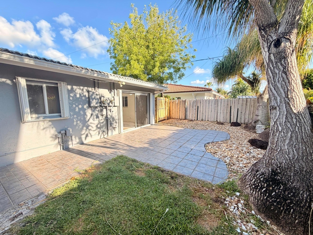 630 Ne 19th Avenue - Photo 16