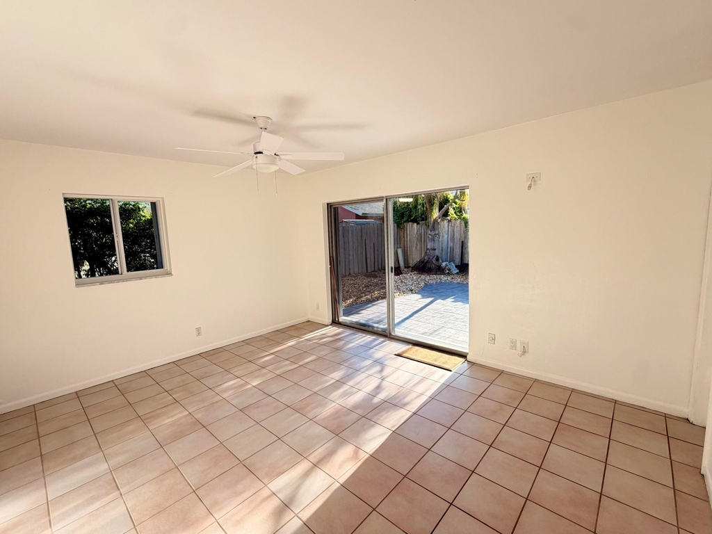 630 Ne 19th Avenue - Photo 10