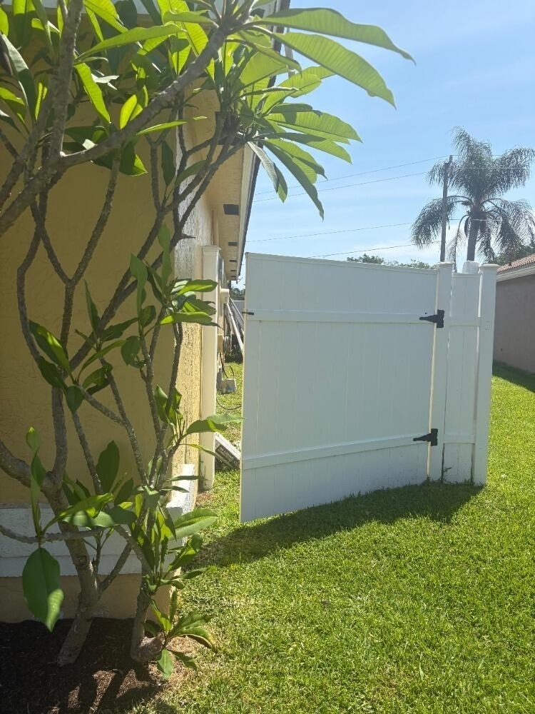 8520 Tourmaline Boulevard - Photo 33