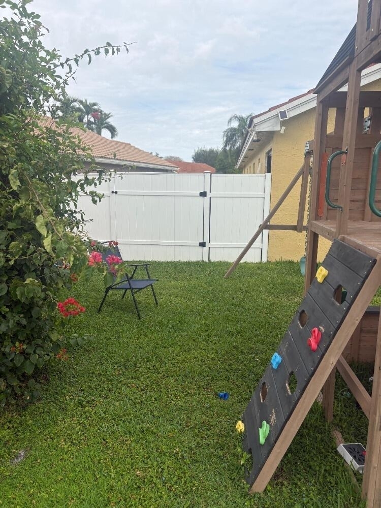 8520 Tourmaline Boulevard - Photo 23