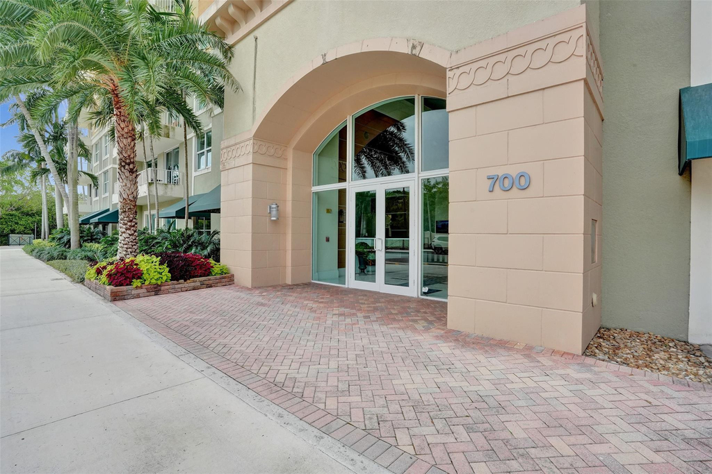 700 E Boynton Beach Boulevard - Photo 30