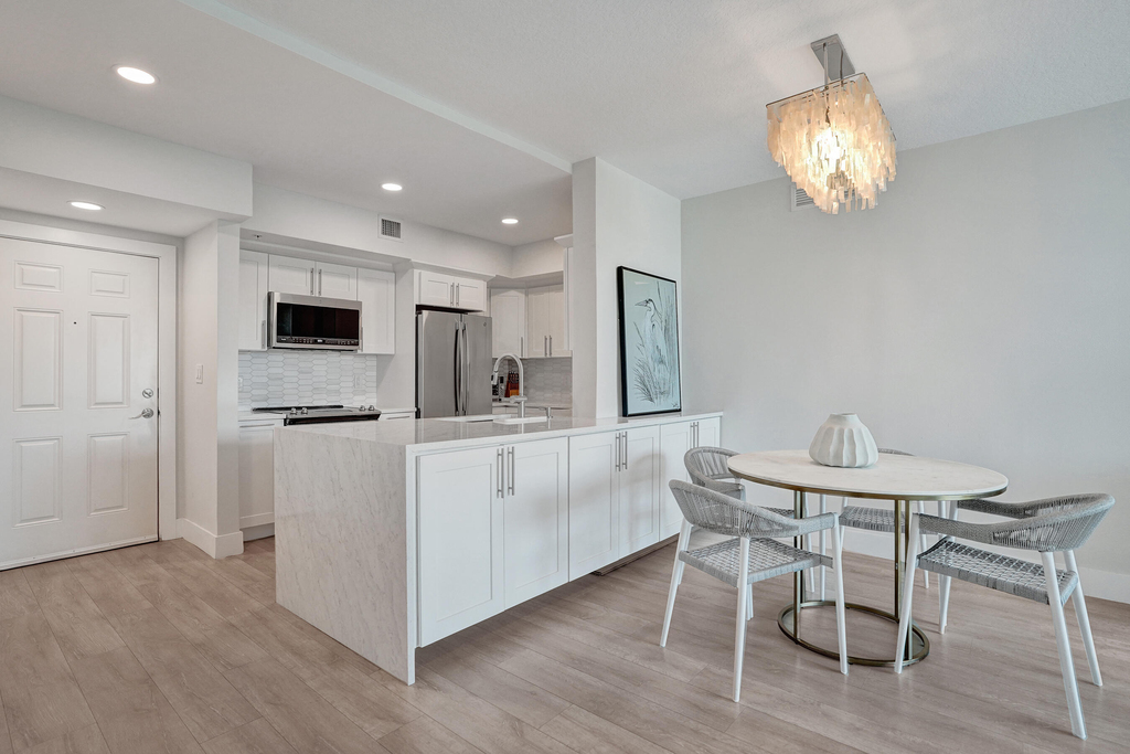 700 E Boynton Beach Boulevard - Photo 6