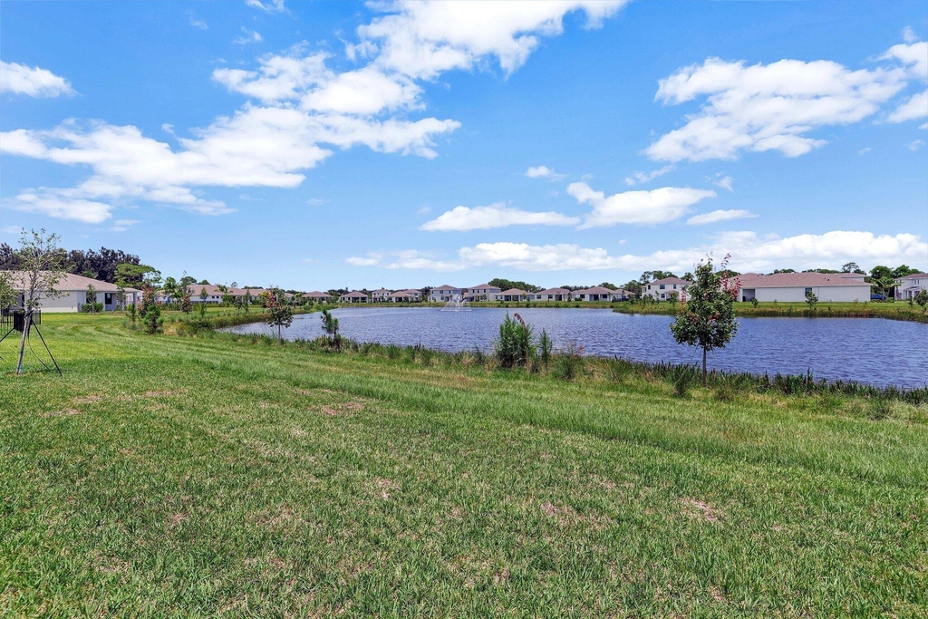 5795 Se Sky Blue Circle - Photo 37