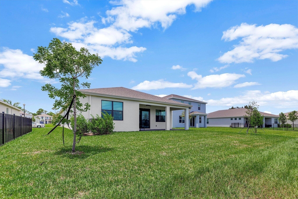 5795 Se Sky Blue Circle - Photo 33