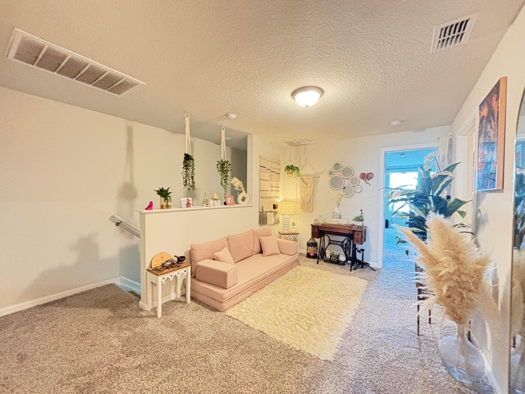 2410 Se Tarvest Way - Photo 15