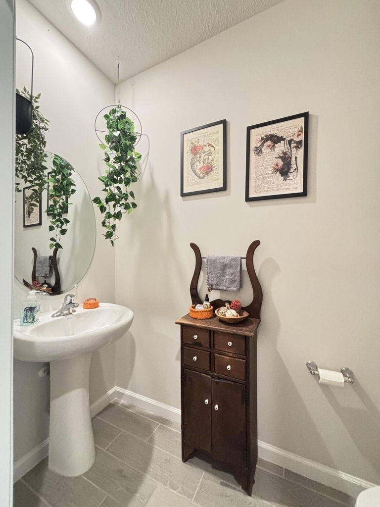 2410 Se Tarvest Way - Photo 10