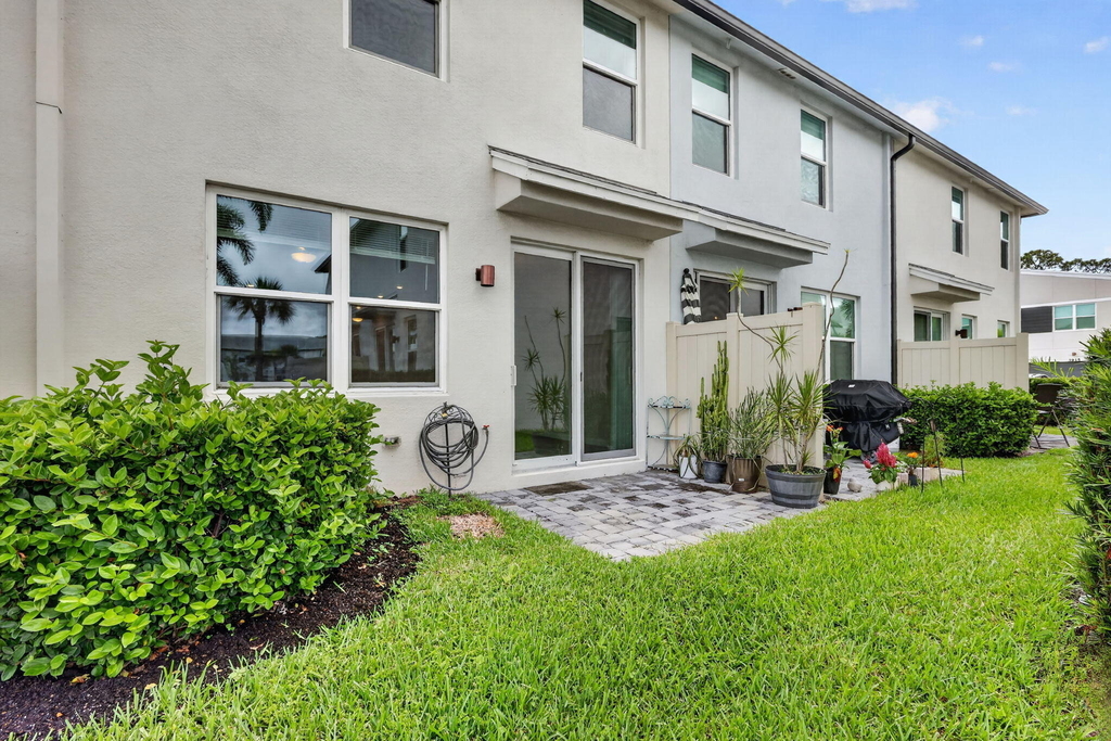2410 Se Tarvest Way - Photo 37