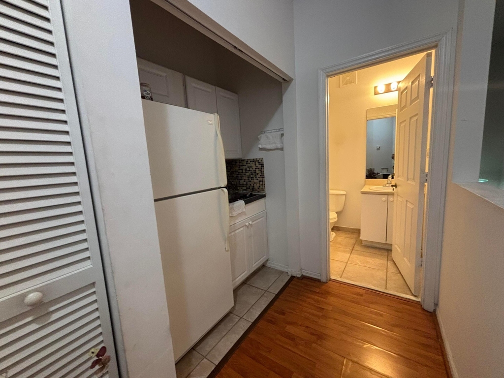 2941 Crestwood Terrace - Photo 7