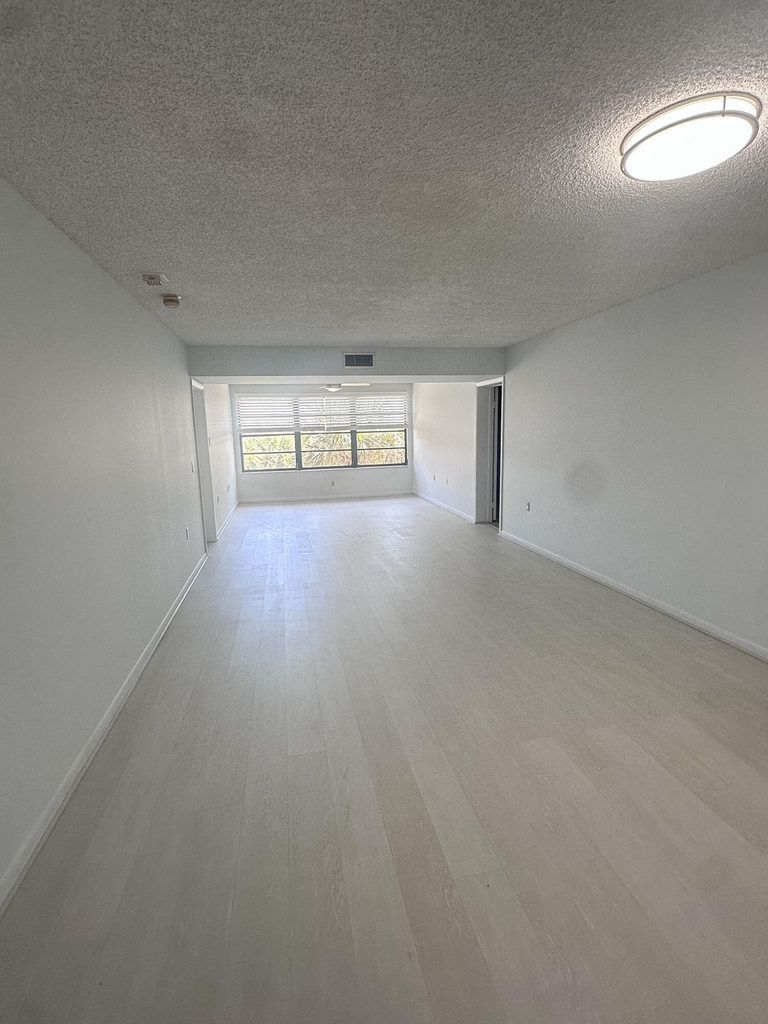 3511 Village Boulevard - Photo 2