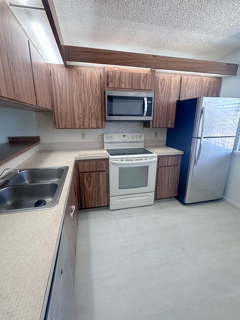 3511 Village Boulevard - Photo 1