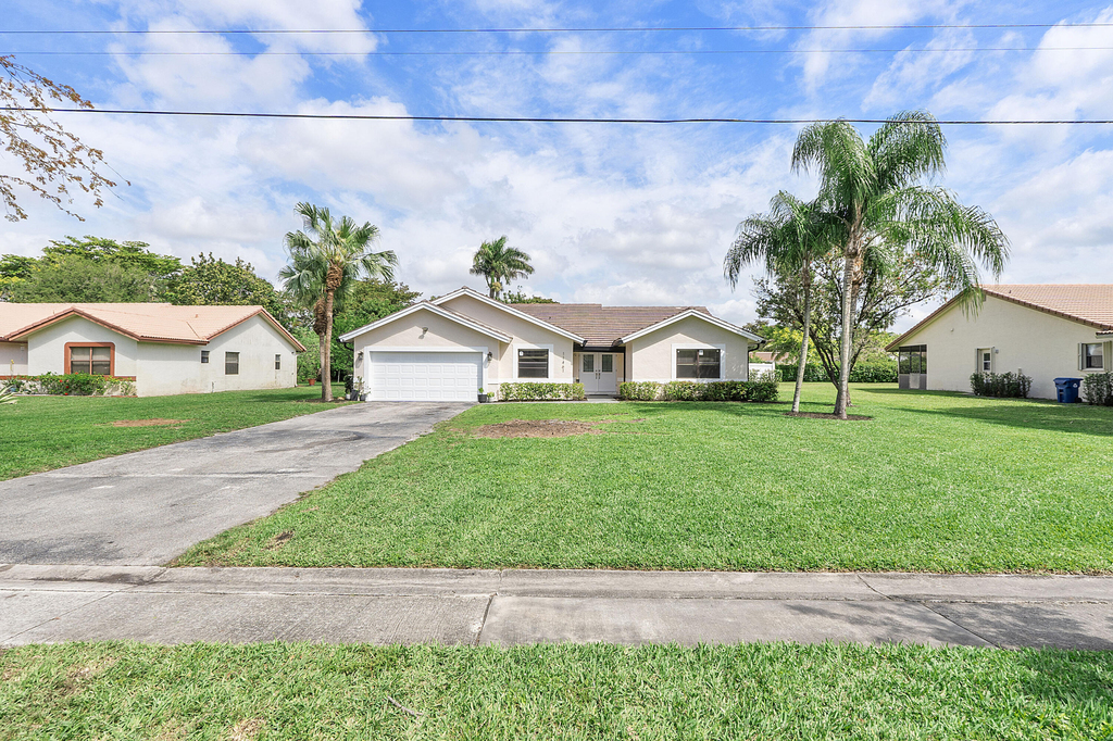 11461 Nw 39th Street - Photo 2