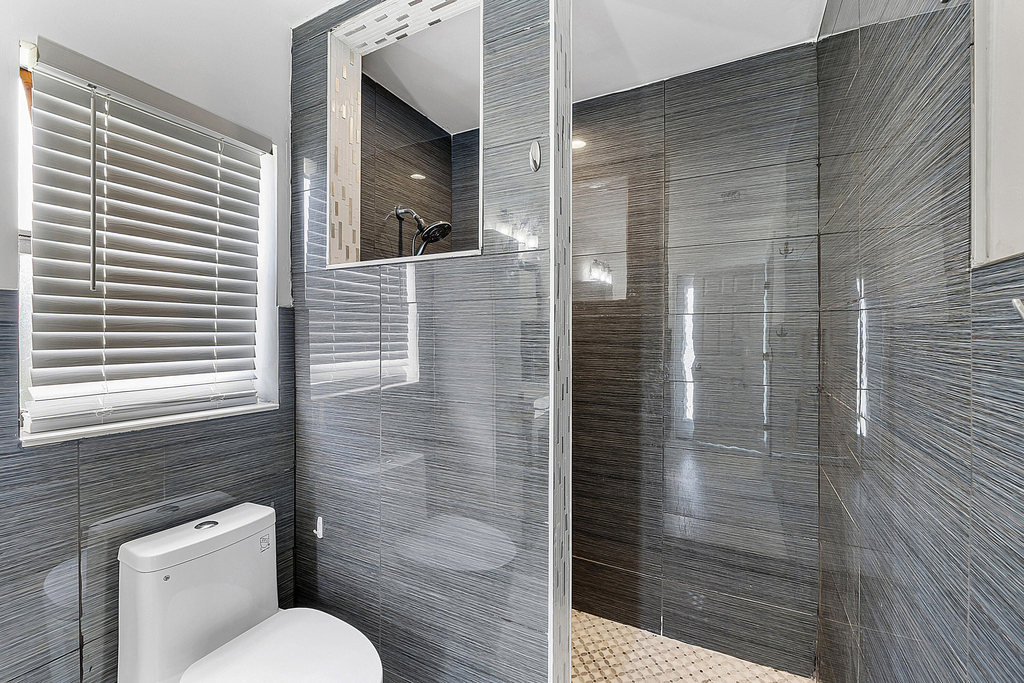 11461 Nw 39th Street - Photo 3