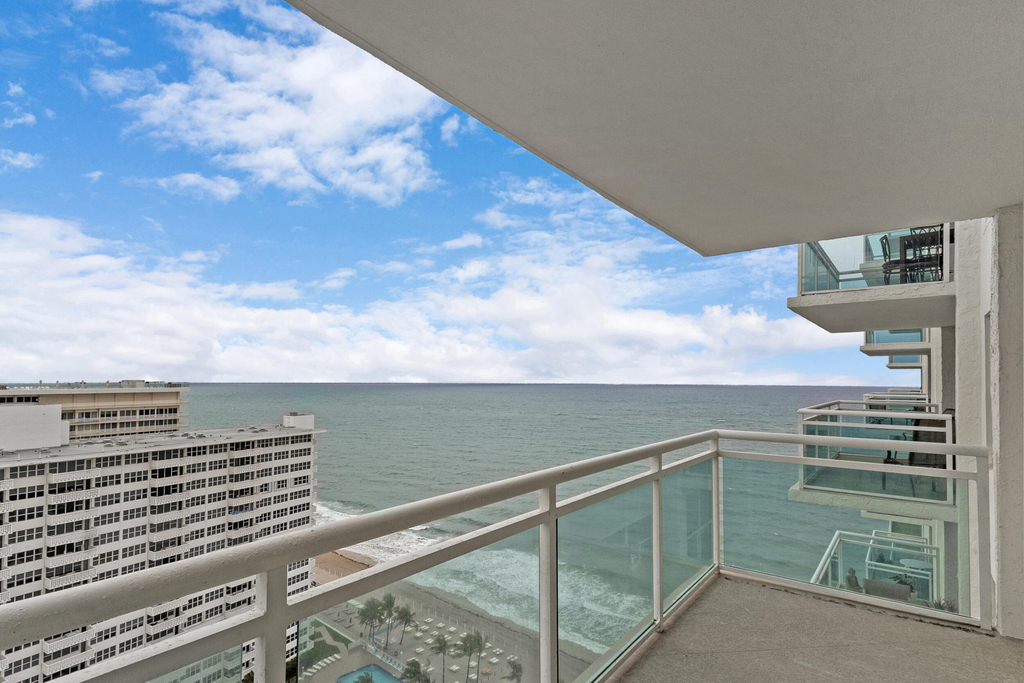 3900 Galt Ocean Drive - Photo 0