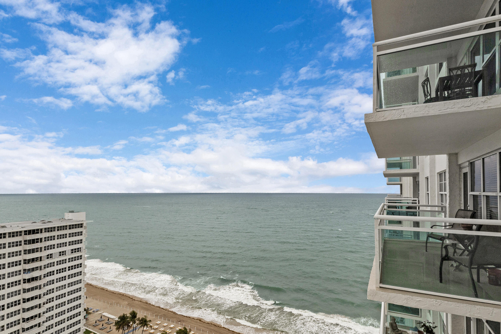 3900 Galt Ocean Drive - Photo 2