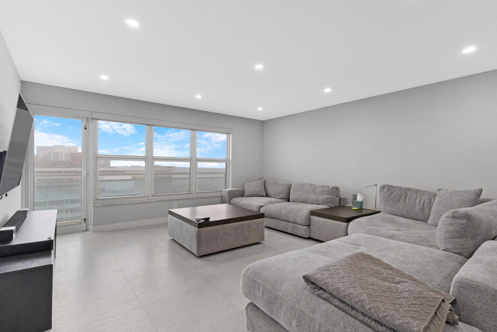 3900 Galt Ocean Drive - Photo 1