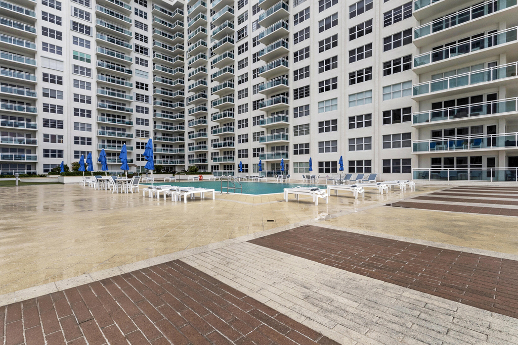 3900 Galt Ocean Drive - Photo 45