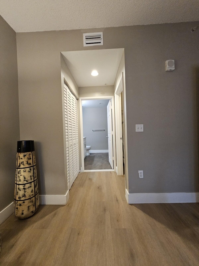 780 S Sapodilla Avenue - Photo 12