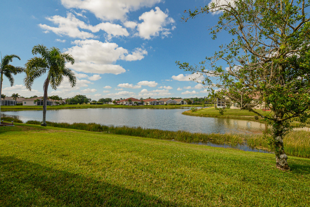 421 Nw Sunview Way - Photo 36