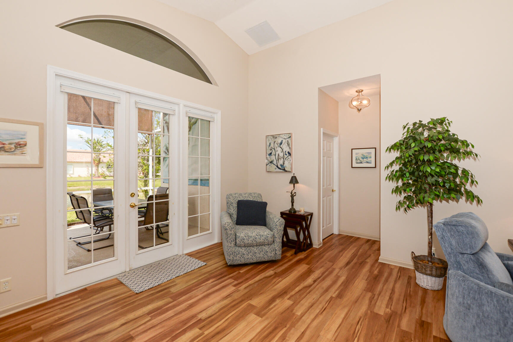 421 Nw Sunview Way - Photo 10