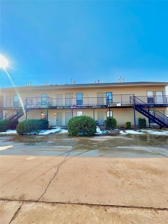 1901 E Lindsey Street - Photo 0