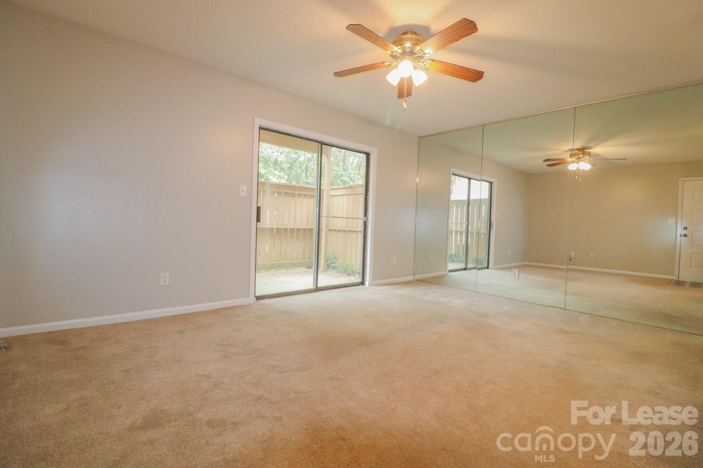 1645 Cedarview Court - Photo 2
