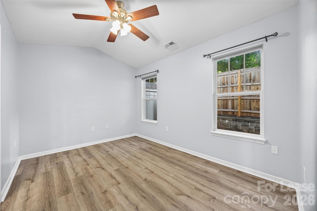 2052 Shady Pond Drive - Photo 11