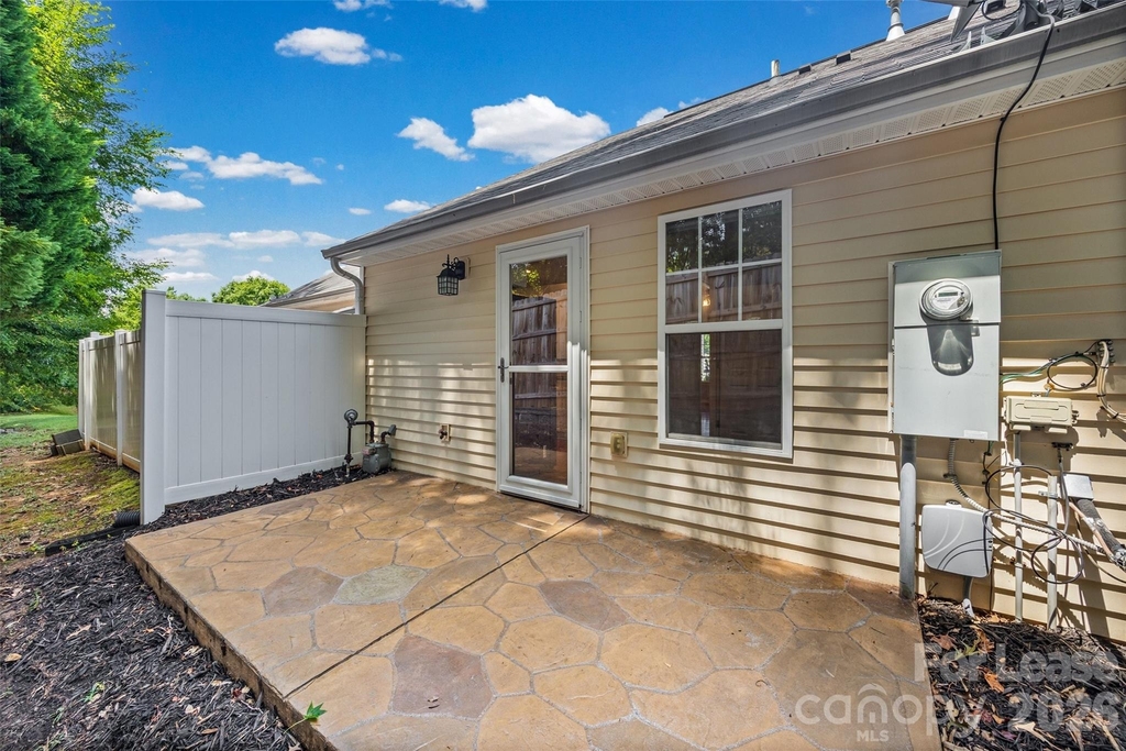 2052 Shady Pond Drive - Photo 19