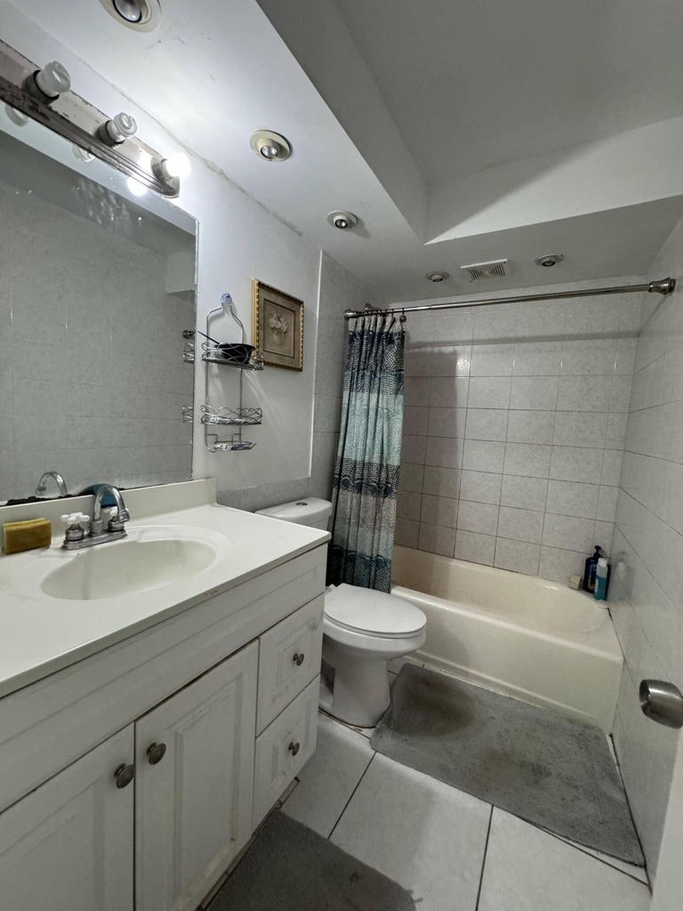 1100 Se 4th Avenue - Photo 9