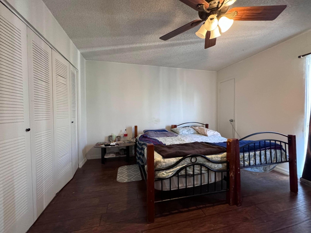 1100 Se 4th Avenue - Photo 7