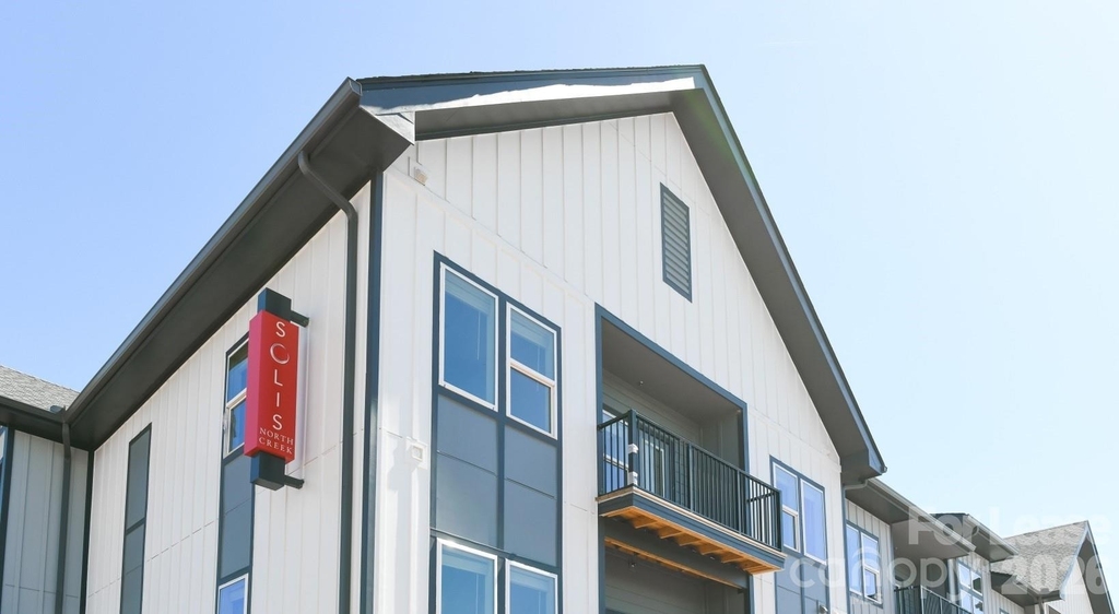 15120 Village Xing Road - Photo 0