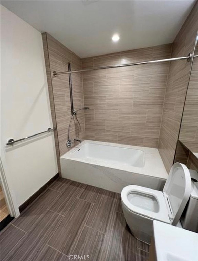 877 Francisco - Photo 4