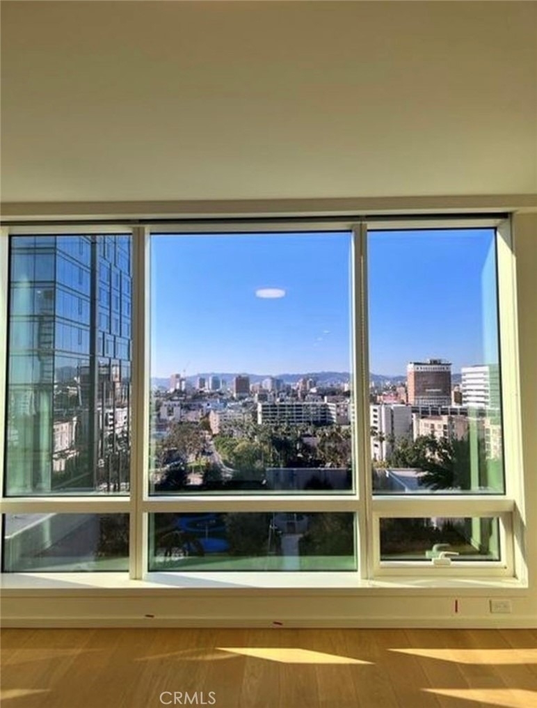 877 Francisco - Photo 0