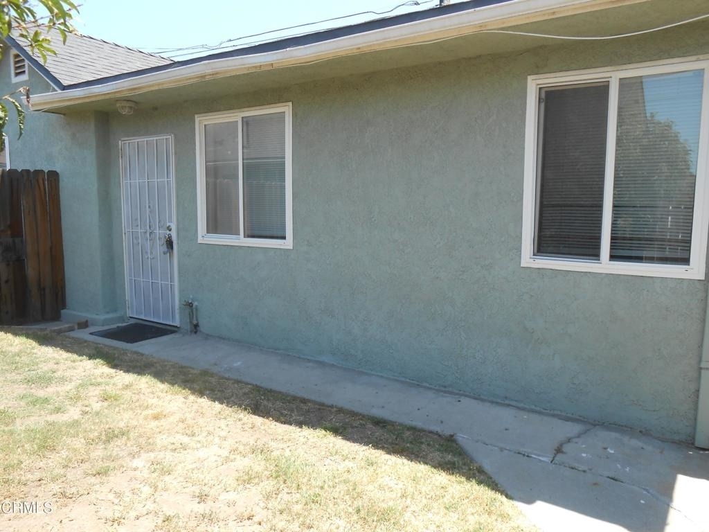 225 Brett Way - Photo 0