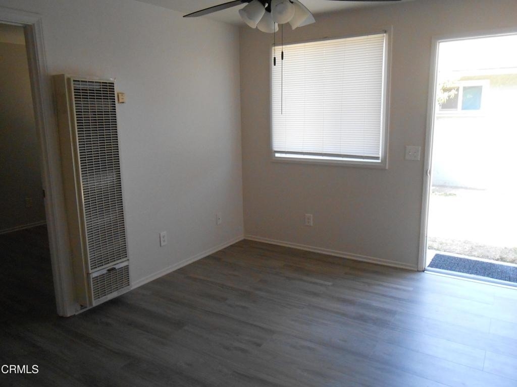 225 Brett Way - Photo 2