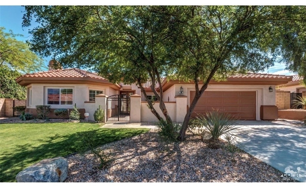 108 Clearwater - Photo 0