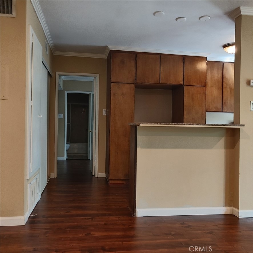400 N Acacia Avenue - Photo 15