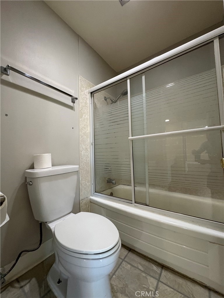 400 N Acacia Avenue - Photo 18