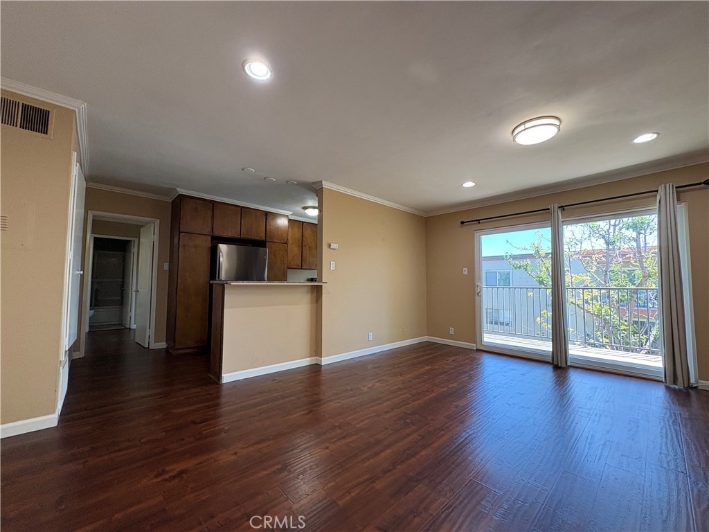 400 N Acacia Avenue - Photo 21