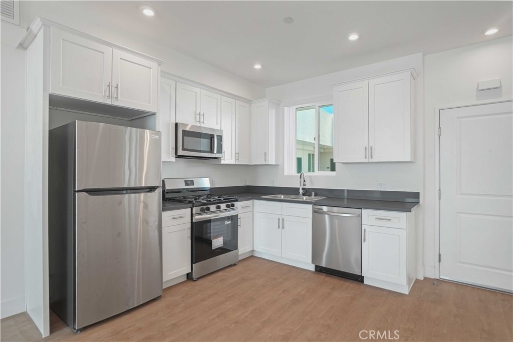 8750 Sepulveda Boulevard - Photo 10