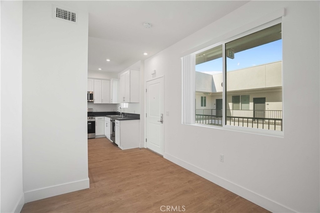 8750 Sepulveda Boulevard - Photo 5
