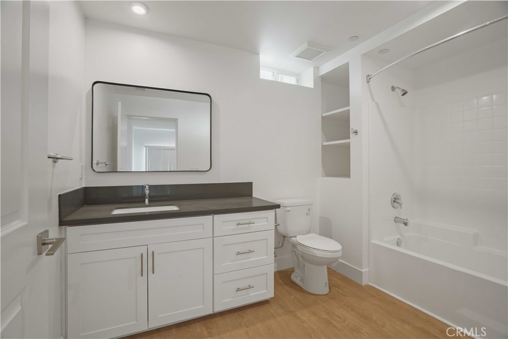 8750 Sepulveda Boulevard - Photo 21