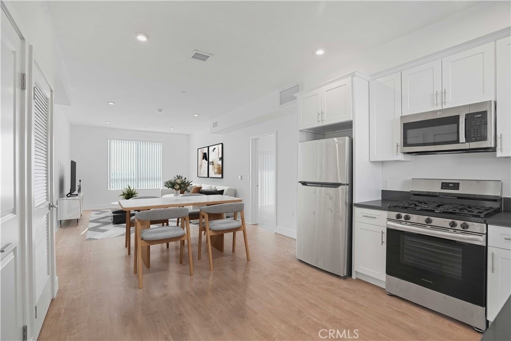 8750 Sepulveda Boulevard - Photo 6