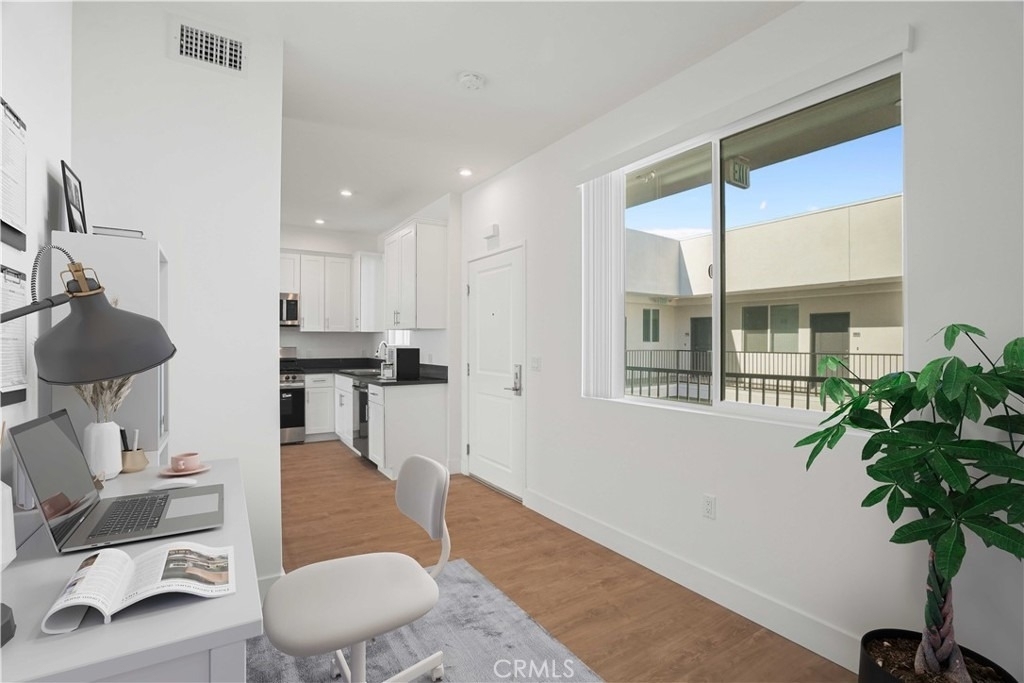 8750 Sepulveda Boulevard - Photo 4