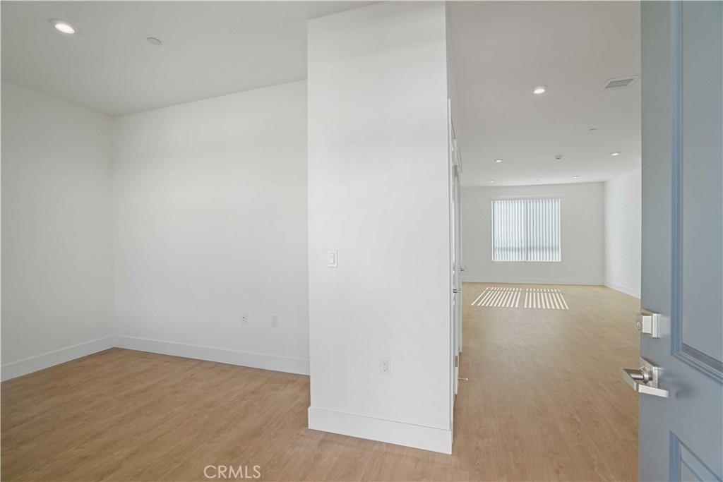 8750 Sepulveda Boulevard - Photo 3