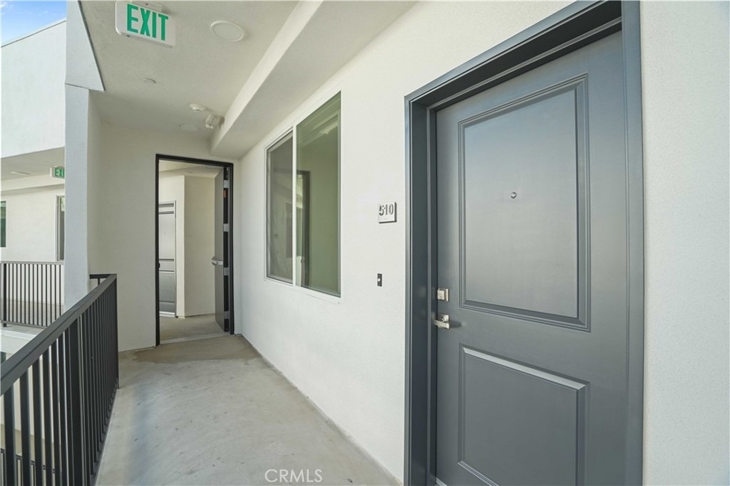 8750 Sepulveda Boulevard - Photo 0