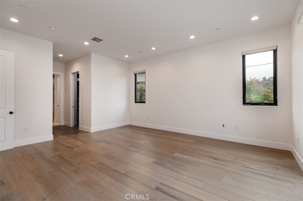 5017 Hesperia Ave - Photo 30