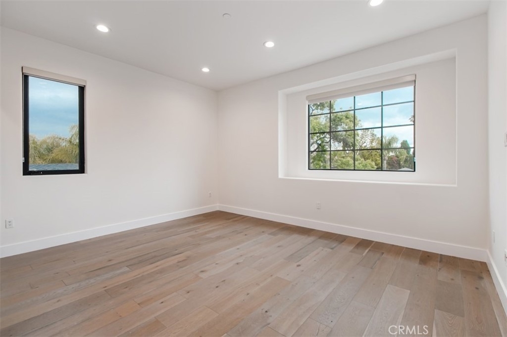 5017 Hesperia Ave - Photo 35