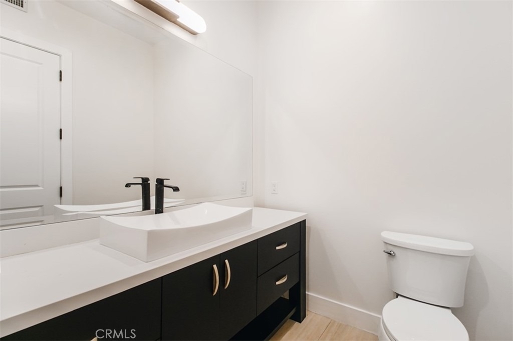 5017 Hesperia Ave - Photo 18
