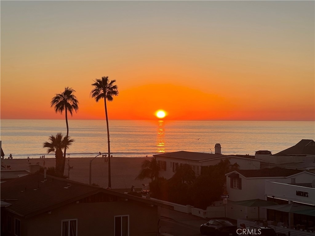 2124 Hermosa Avenue - Photo 0